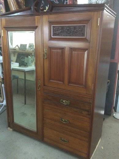 Virgil’s Touchwood Artisans’ Village - Winery Find 0