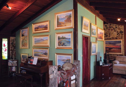 Rossiters’ Paintings - Winery Find 2