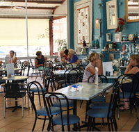 Inspirations Cafe Gift and Patchwork Gallery - Winery Find