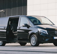 Private Perth International Airport Round-Trip Transfer - Winery Find