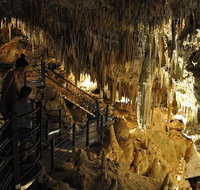 ALL INCLUSIVE Margaret River Brewery Naturaliste Lighthouse  Ngilgi Cave PASS - Winery Find
