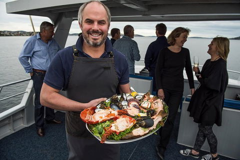 Derwent River Private Harbour Cruise On The \'Odalisque\' From Hobart - Winery Find 3