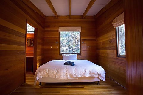 Great Walks Of Australia: 4-Day Freycinet Experience Walk - Winery Find 3