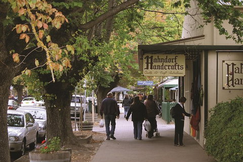 Adelaide Highlights, Hahndorf & McLaren Vale Wine Tasting And Sightseeing Tour - Winery Find 7