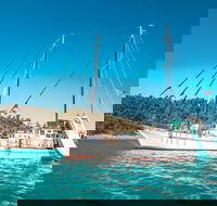 2 night Whitsunday Islands Cruise on New Horizon from Airlie Beach - Winery Find