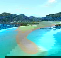 Dunk Island Round-Trip Water Taxi Transfer from Mission Beach - Winery Find