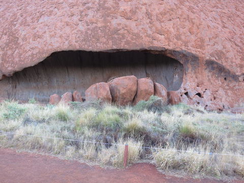 Full Uluru Base Walk At Sunrise Including Breakfast - Winery Find 5