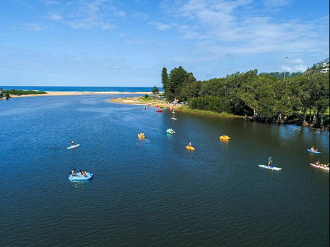 Avoca Lake - Winery Find 0