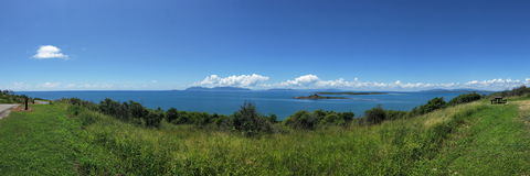Bowen - Flagstaff Hill Lookout - Winery Find 2