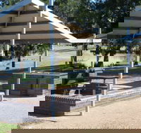 Point Hut Pond Park - Winery Find