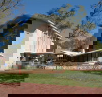 John Flynn Memorial Uniting Church - Winery Find