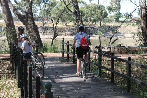 Bidgee Riverside Trail  - Hay Nature Walk - Winery Find 0