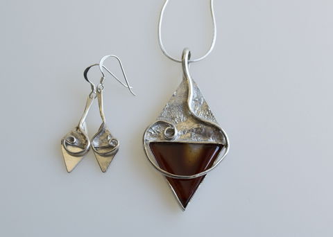 Rivertrack Studios And Gallery - Winery Find 0