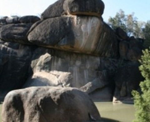 Cranky Rock Nature Reserve - Winery Find 0