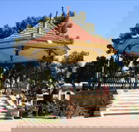 Gladstone Square - Winery Find