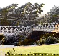 Victoria Bridge over Stonequarry Creek - Winery Find