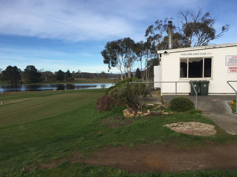 Oatlands Golf Course - Winery Find 0