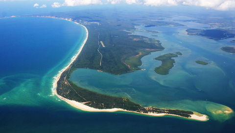 Tourist Drive- Cooloola Coast Fraser Island - Winery Find 1