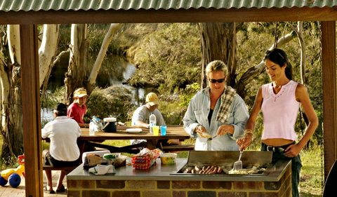 Apsley Falls Picnic Area - Winery Find 0