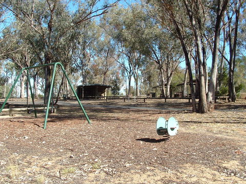 McIlveen Park Lookout - Winery Find 2