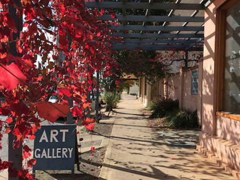 Riverton Light Gallery - Winery Find 0