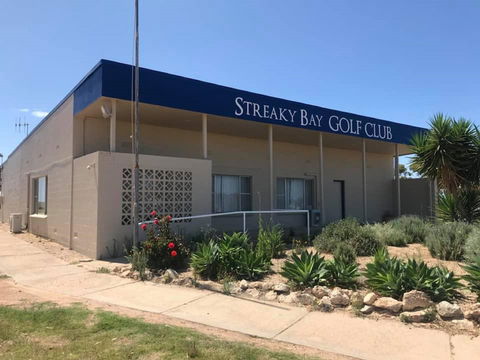Streaky Bay Golf Club - Winery Find 0