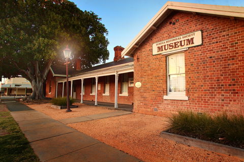 Echuca Historical Society Museum And Archive - Winery Find 0