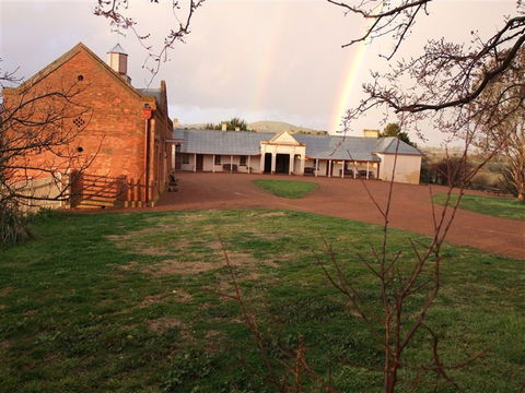Hume And Hovell Walking Track - Winery Find 0