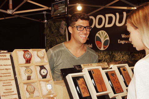 Surfers Paradise Beachfront Markets - Winery Find 1