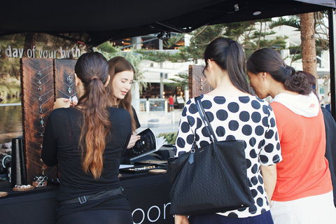Surfers Paradise Beachfront Markets - Winery Find 2