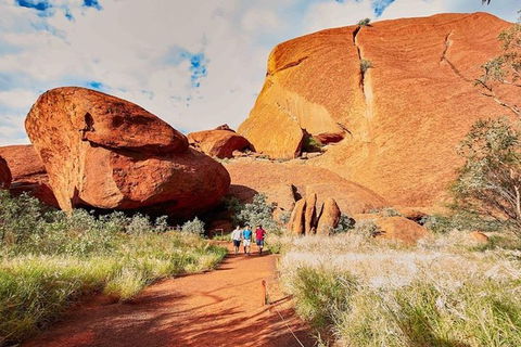 Explore Uluru: 7 Hours Guide Tour At Sunrise With Light Breakfast - Winery Find 2