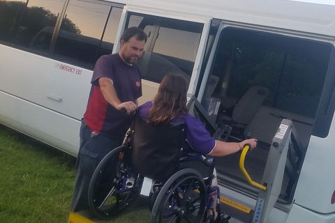 Gold Coast Airport Shared Arrival Shuttle Service With Wheelchair Access - Winery Find 1