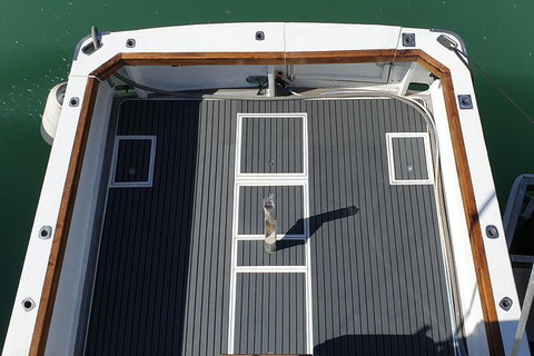 Full Day Whitsunday Reef Fishing Charter Boat - Winery Find 8