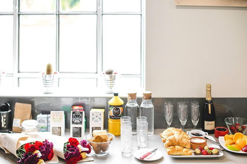 Bay Island Tour - Scenic Flight - Winery Find 11