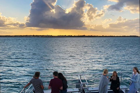 Sunset Twilight Cruise In Hervey Bay - Winery Find 4
