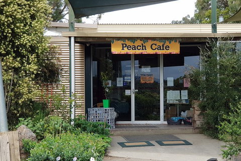 Yarra Valley Wineries And Rayners Orchard Tour From Melbourne - Winery Find 12