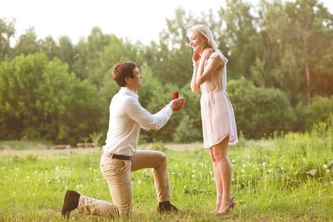 Romance Cruise + Scenic Tour + Beer Tasting + 3 Course Lunch + Hamper - Winery Find 0