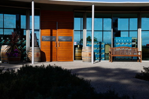 Evans & Tate - Winery Find 4