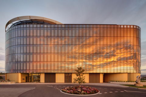 Vibe Hotel Canberra - Winery Find 28