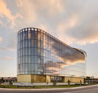 Vibe Hotel Canberra - Winery Find