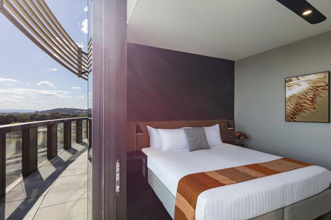 Vibe Hotel Canberra - Winery Find 10