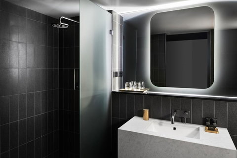 Midnight Hotel, Autograph Collection - Winery Find 9