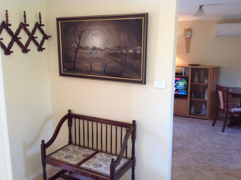 The Cook Cottage - Winery Find 6