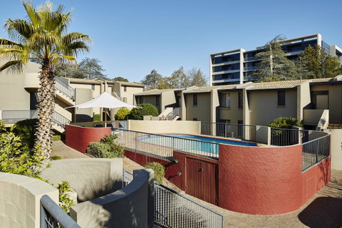 Manuka Park Serviced Apartments - Winery Find 21