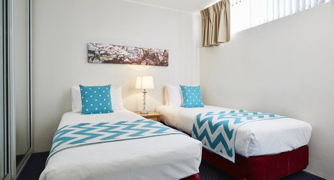 Manuka Park Serviced Apartments - Winery Find 7