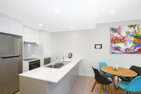 IQ Smart Apartments 704 Braddon ACT - Winery Find 3
