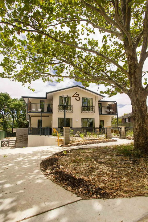 One Of A Kind Apartments - Winery Find 0
