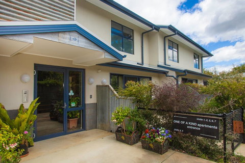 One Of A Kind Apartments - Winery Find 41