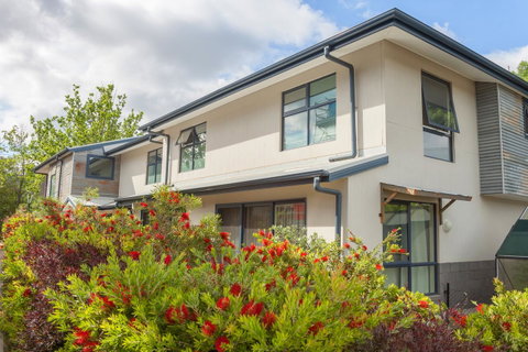 One Of A Kind Apartments - Winery Find 38