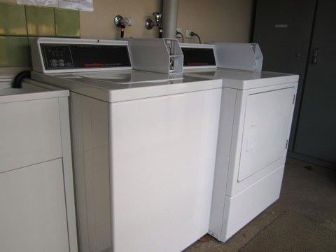 Canberra Lyneham Motor Inn - Winery Find 14
